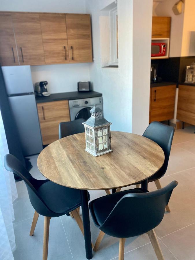L'Appartement Du Bonheur 사나리쉬르메르 외부 사진